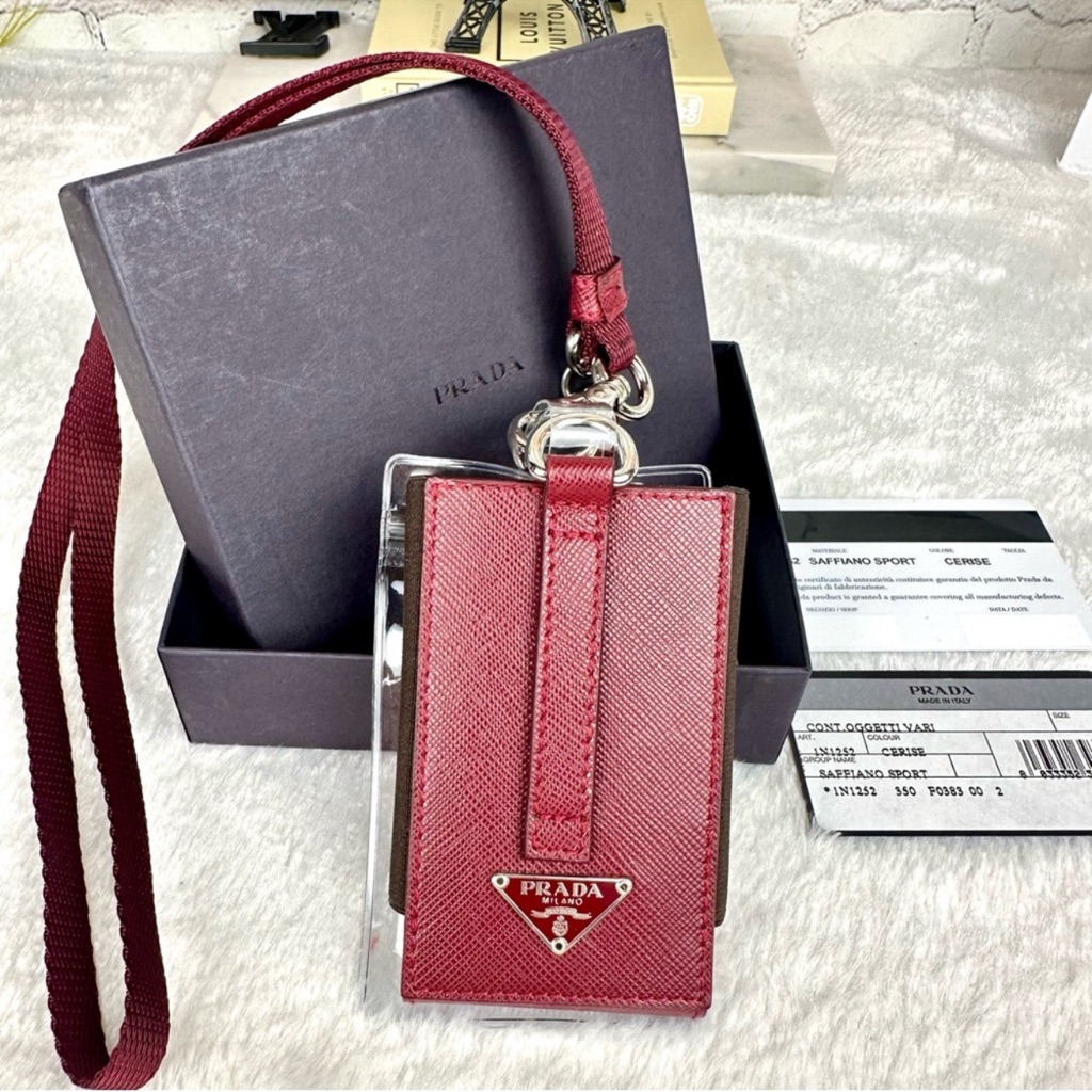 New Prada Saffiano Leather Card Holder In Red